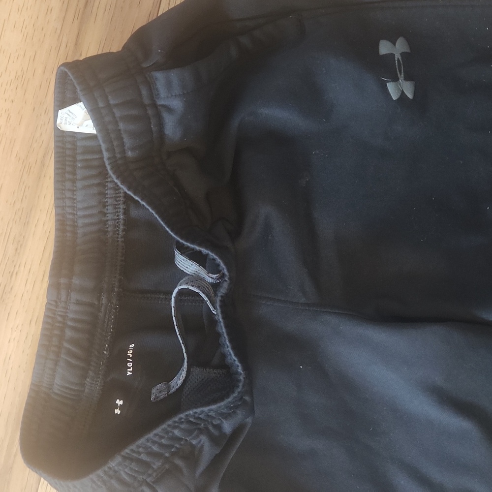 Under Armour Kids Large Outfit - Picture 4 of 8